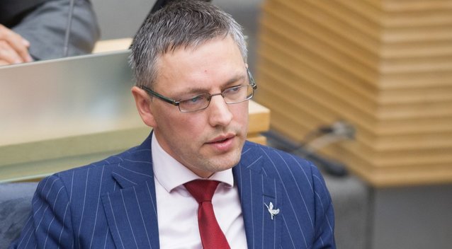 Seimo komisijos narių klausimai sukėlė tarnybų vadovų isteriją, teigia Bakas   Karolis Kavolėlis/Fotobankas nuotr.
