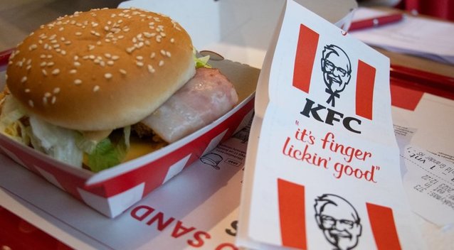 KFC valdytojos „Yum! Brands“ pajamos per metus augo procentu, pelnas – ketvirtadaliu 