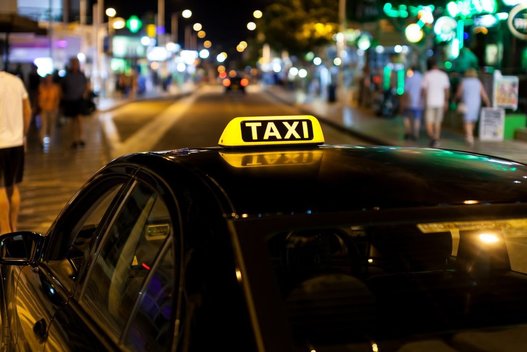 Taksi (nuotr. Fotolia.com)