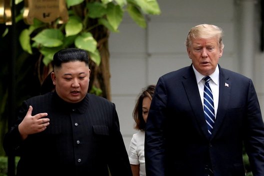 Šiaurės Korėjos lyderis Kim Jong Unas ir JAV prezidentas Donaldas Trumpas (nuotr. SCANPIX)