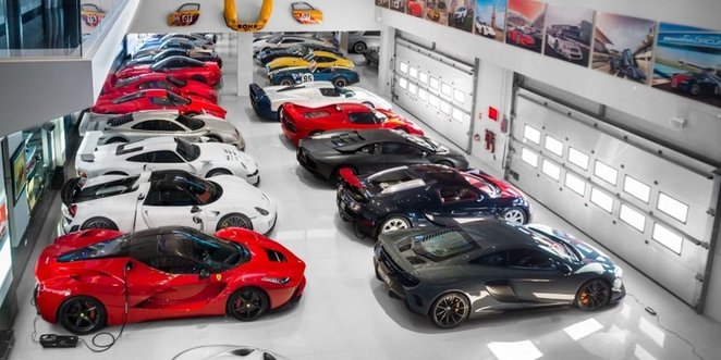 Bahreine gyvenančio milijonieriaus automobilių kolekcija