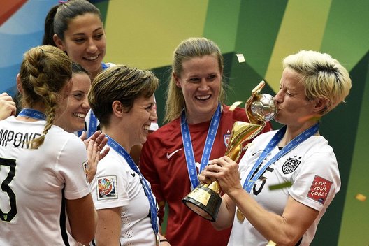 Pasaulio moterų futbolo čempionatą trečią kartą šalies istorijoje laimėjo JAV rinktinė (nuotr. SCANPIX)