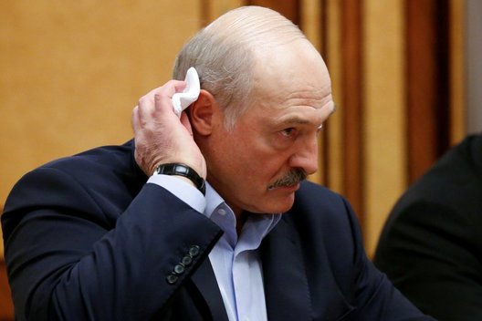 Lukašenka prieš koronavirusą: tvirtina, kad nė vienas tiesiogiai nuo koronaviruso šalyje nemirė (nuotr. SCANPIX)