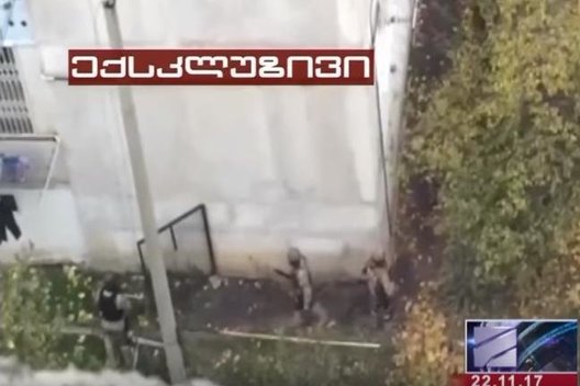 Gruzijos vyksta antiteroristinė operacija: smogikai panaudojo ir granatas (nuotr. YouTube)