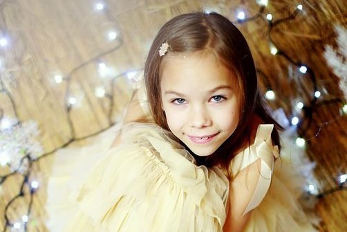 Aštuonmetė Dianos Dargienės dukra Unė pristato pirmą savo solinę dainą (nuotr. asm. archyvo)