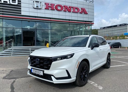 „Honda“ paskelbė naujų visureigių kainas: naujasis „Honda CR-V“ į Lietuvą atvyko anksčiau