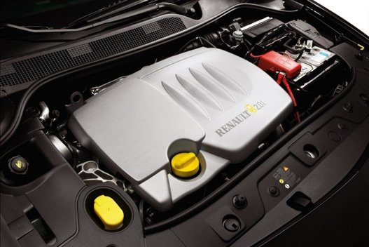 „Renault“ ruošiasi dyzelius pakeisti efektyviais hibridais