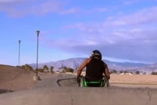 23-ejų Aaronas puikus pavyzdys, kad negalia – ne pasaulio pabaiga. (nuotr. TV3)
