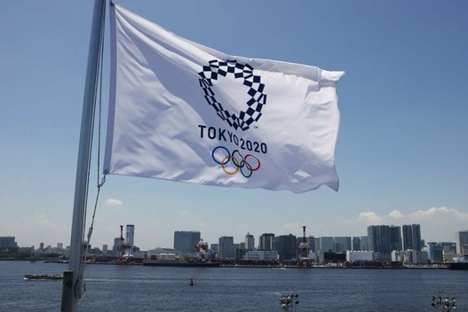 Olimpinių žaidynių vėliava (nuotr. SCANPIX)