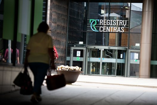 Registrų centras teiks duomenis Swedbank apie klientų mirtis (nuotr. Fotodiena/Justino Auškelio)