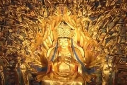 Kinijoje restauruota 830 rankų turinti deivės statula (Nuotr. tv3.lt)  