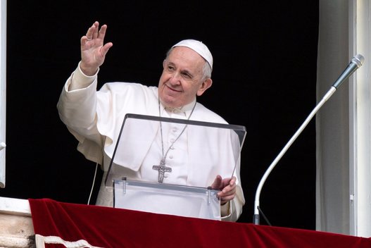 Popiežius dėl pandemijos paskelbė neeilinę dovaną: atleidžia nuo nuodėmių visus atgailaujančius (nuotr. SCANPIX)