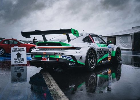 „Čapkauskas Autosportas“ komandą atstovaujantis latvis laimėjo ketvirtąjį „Porsche Sprint Challenge“ čempionato etapą