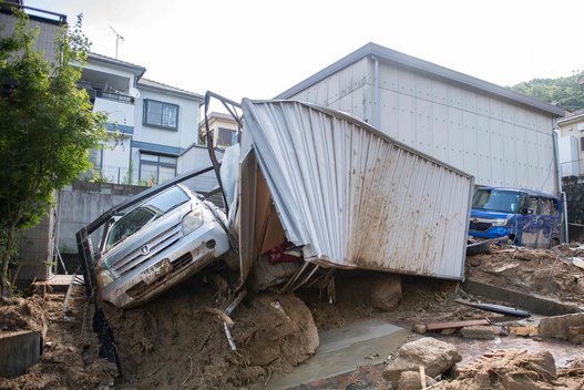  Japonijoje potvynių aukų skaičius padidėjo iki 100 (nuotr. SCANPIX)