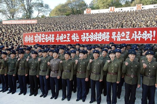 Grėsmės lygis auga: Šiaurės Korėja grasina ne tik branduoline ataka (nuotr. SCANPIX)