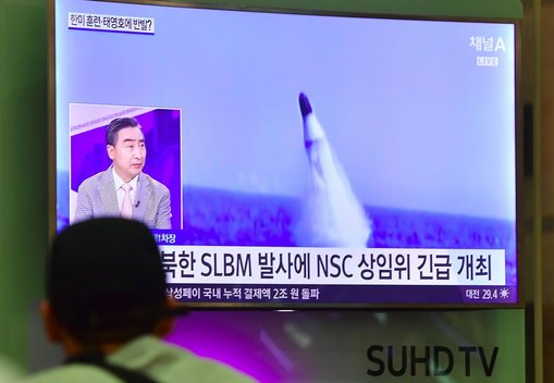 Šiaurės Korėjos povandeninis laivas paleido balistinę raketą (nuotr. SCANPIX)