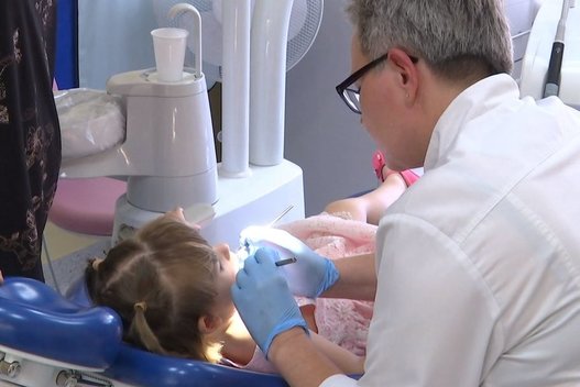 dantų gydymas (nuotr. TV3)