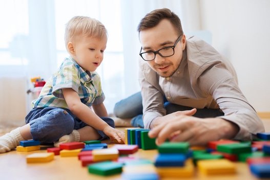 Žaidimai su vaikais (nuotr. Shutterstock.com)