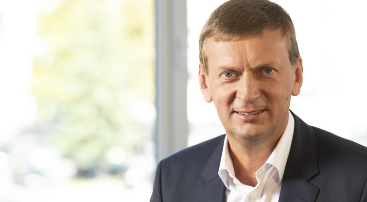 Dundulis: lietuviškas verslas turi išeiti iš Rusijos, bet bendrovės negali nusispjauti į įsipareigojimus