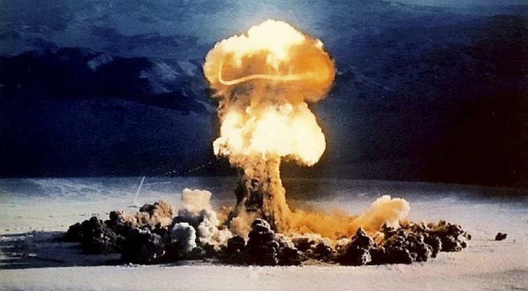 Branduolinio ginklo bandymas 1967-aisiais (nuotr. SCANPIX)