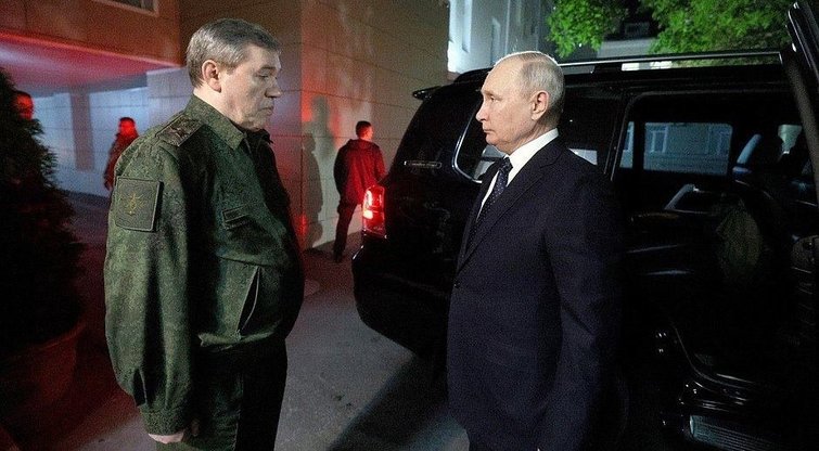 Valerijus Gerasimovas ir Vladimiras Putinas (nuotr. Telegram)