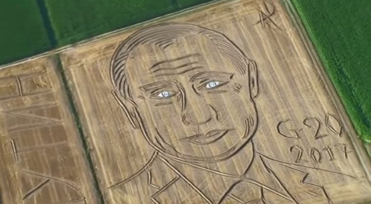 Traktoriumi nupiešė Vladimirą Putiną: ilgai džiaugtis meno kūriniu neteks (nuotr. YouTube)