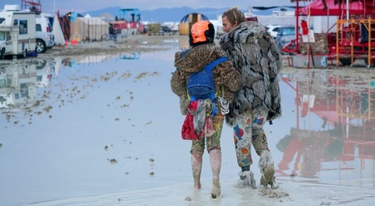 Policija tiria mirtį per liūtį festivalyje „Burning Man“ (nuotr. SCANPIX)
