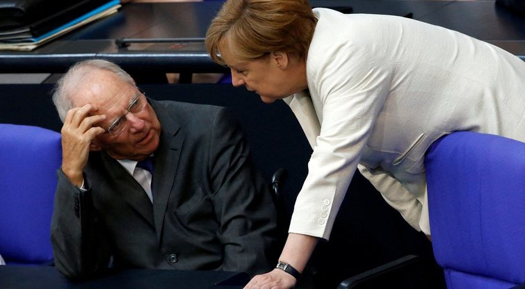 Wolfgangas Schaeuble ir Angela Merkel (nuotr. SCANPIX)