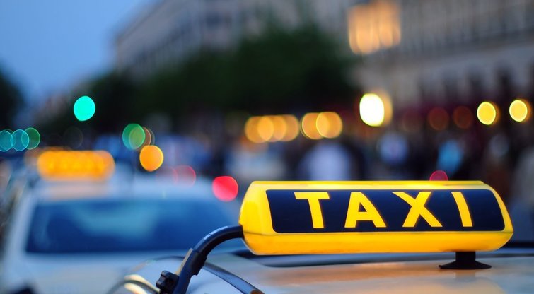 Taksi (nuotr. 123rf.com)
