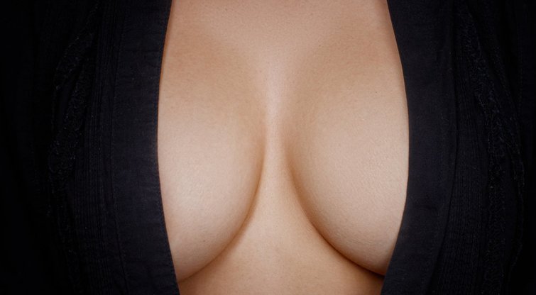 Krūtinė (nuotr. Fotolia.com)