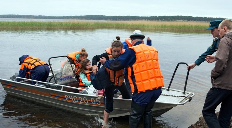Siaubas Karelijoje: tragedija nusinešė mažiausiai 13 vaikų gyvybes (nuotr. SCANPIX)