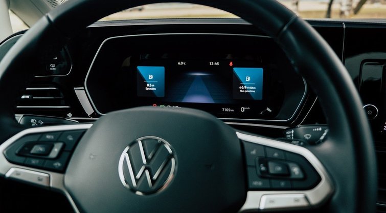 „Volkswagen Caddy“ testas: Iš darbinio arkliuko į universalų šeimovėžį   