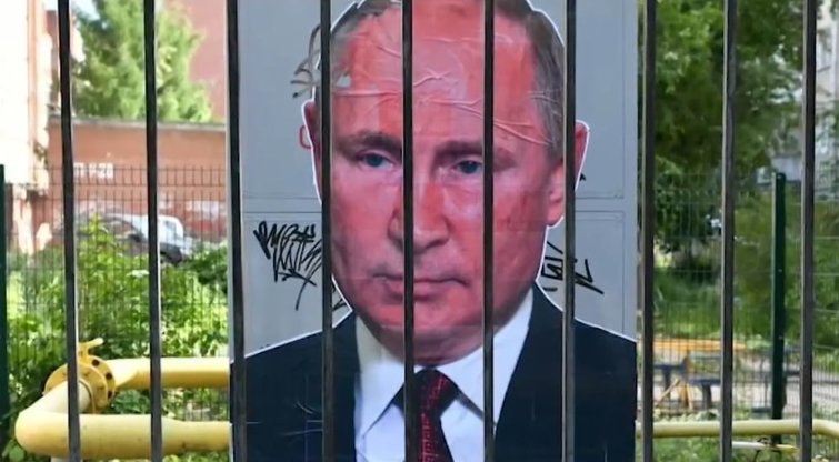 Sankt Peterburgo politikai kreipėsi į Dūmą su reikalavimu nušalinti Vladimirą Putiną (nuotr. Telegram)