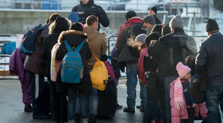 Vokietija visiems europiečiams siūlo „susimesti“ sprendžiant migrantų problemą (nuotr. SCANPIX)
