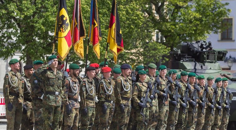 NSGK diskutuos apie Vokietijos kariuomenės brigadai skirtos infrastruktūros parengimą  (nuotr. SCANPIX)