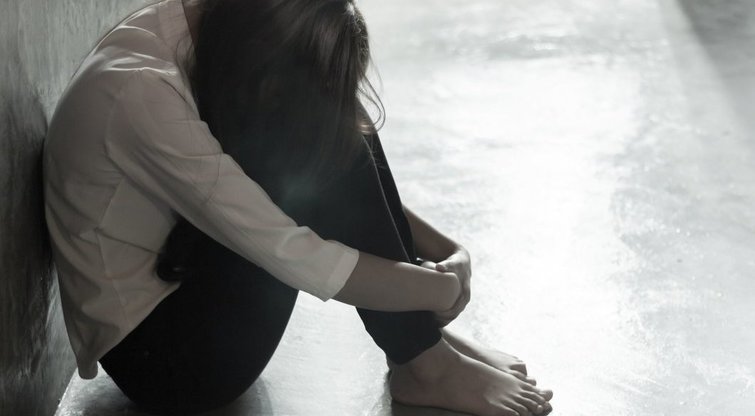 Seksualinio smurto auka (nuotr. 123rf.com)