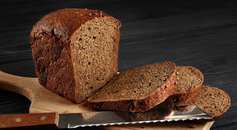 Juoda duona  (nuotr. Shutterstock.com)