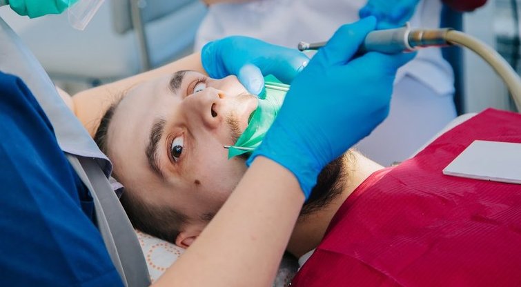 Bijote vizito pas odontologą? Atskleidė, kas padės (nuotr. Shutterstock.com)