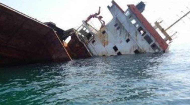 Ochotsko jūroje nuskendus Rusijos prekiniam laivui ieškoma trijų dingusių įgulos narių (asociatyvi nuotr.) (nuotr. VK.com)