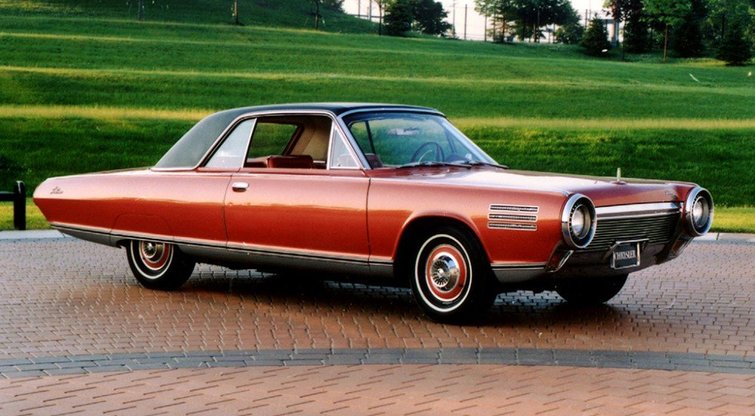 Automobiliai nepaisę tradicijų: „Chrysler Turbine“