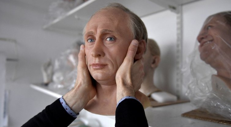 Grevino muziejus Paryžiuje išima Vladimiro Putino vaškinę figūrą iš ekspozicijos (nuotr. SCANPIX)