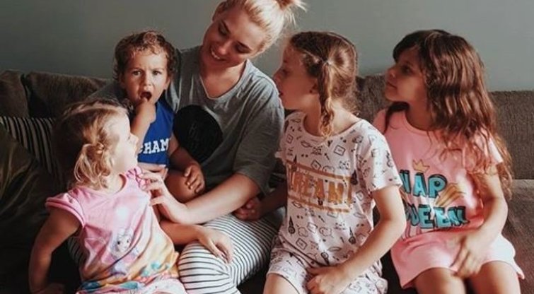 S. Niki su vaikais (nuotr. Instagram)