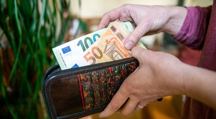 Pinigai (Fotodiena/ Viltė Domkutė)