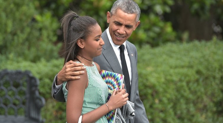 Barackas Obama ir jo dukra Sasha Obama (nuotr. SCANPIX)