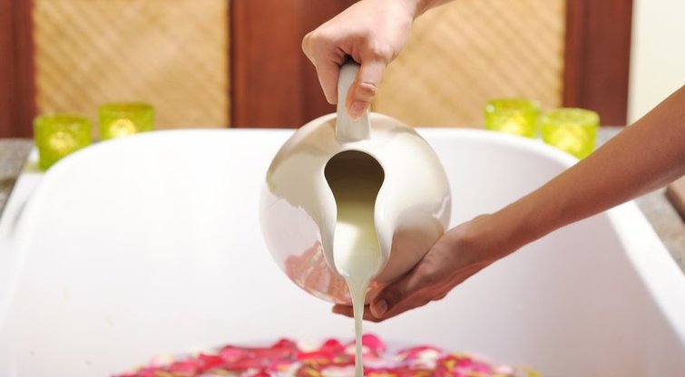 Pienas vonioje  (nuotr. Shutterstock.com)