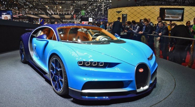 Ženeva 2016 : „Bugatti Chiron“