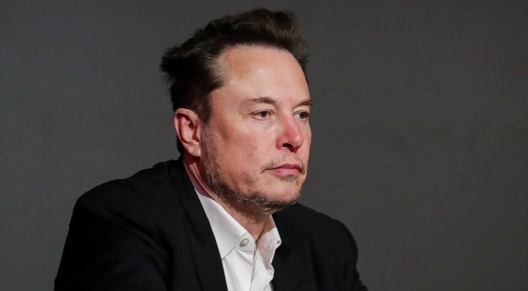 „Tesla“ prašo akcininkų patvirtinti teismo panaikintą 56 mlrd. dolerių atlygį Muskui  (nuotr. SCANPIX)