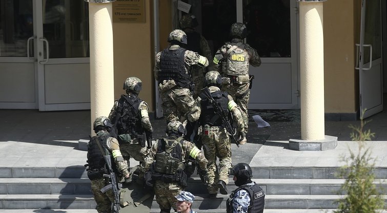Šaudynės Kazanės mokykloje, Rusijoje (nuotr. SCANPIX)  