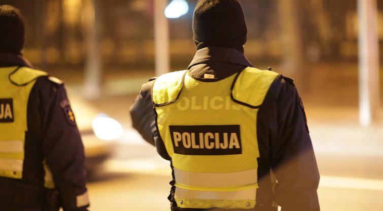 Policija tikrina vairuotojus Vilniuje nuotr. Broniaus Jablonsko