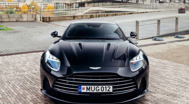 „Aston Martin“ atstovus Lietuvoje pasiekė naujos kartos „DB12“: kviečia atlikti bandomuosius važiavimus